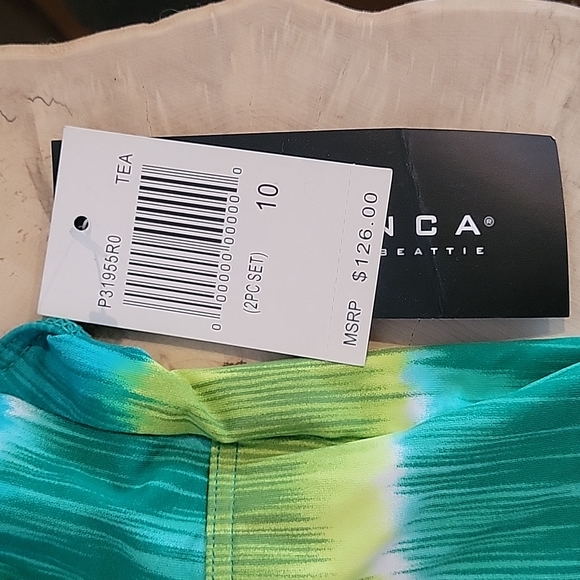 La Blanca tankini top - Picture 2 of 3